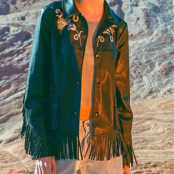 !Vegan fringe Western jacket - Picture 2 of 12